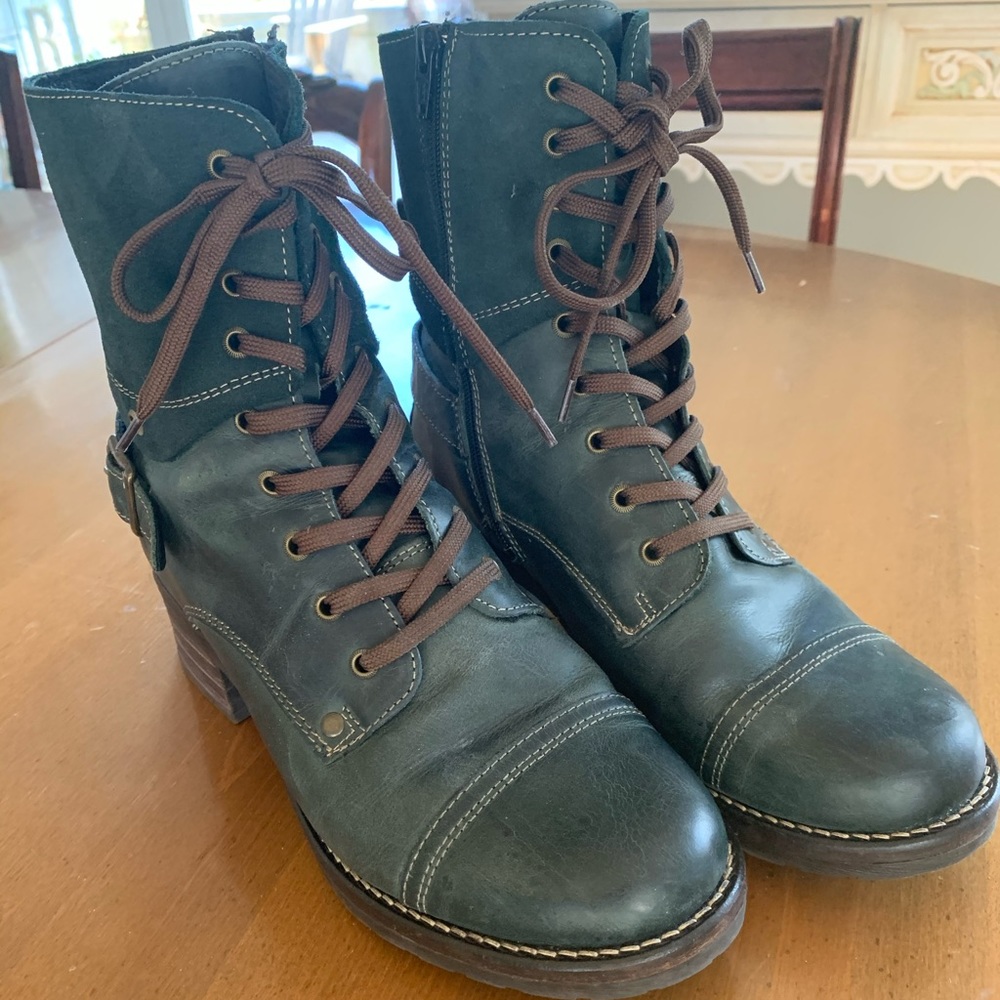 Taos boots